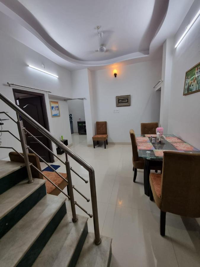 Leela Homestay Jabalpur - Lily - 2 Bhk Luxury Appartment Bagian luar foto