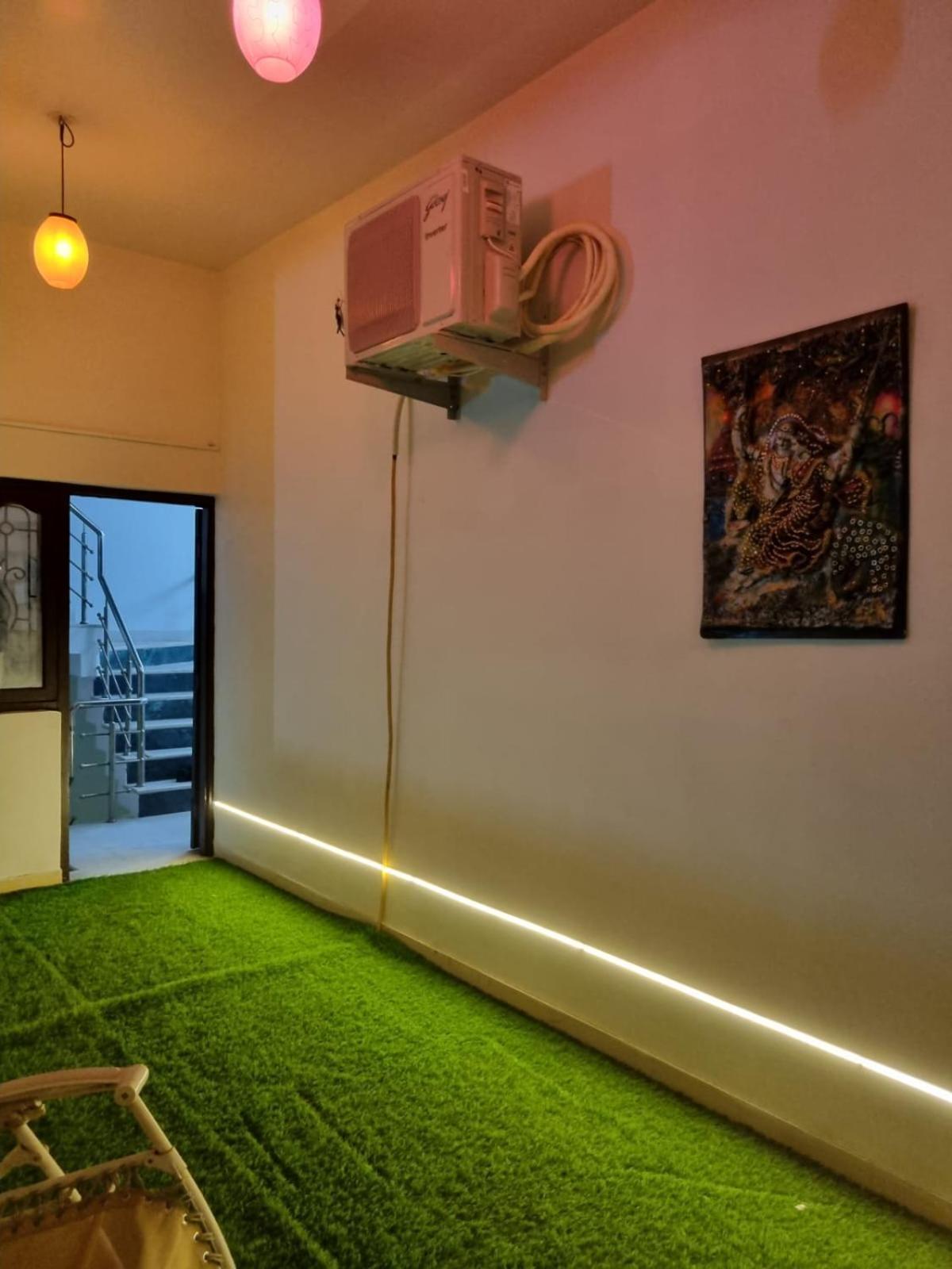 Leela Homestay Jabalpur - Lily - 2 Bhk Luxury Appartment Bagian luar foto